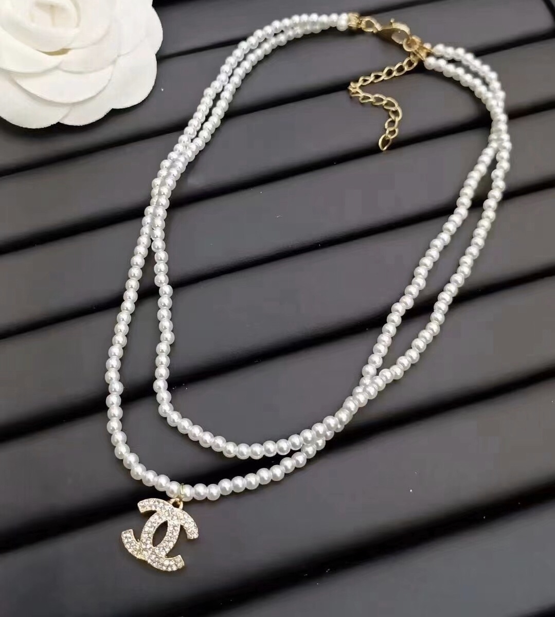 Chanel pearls necklace 113821