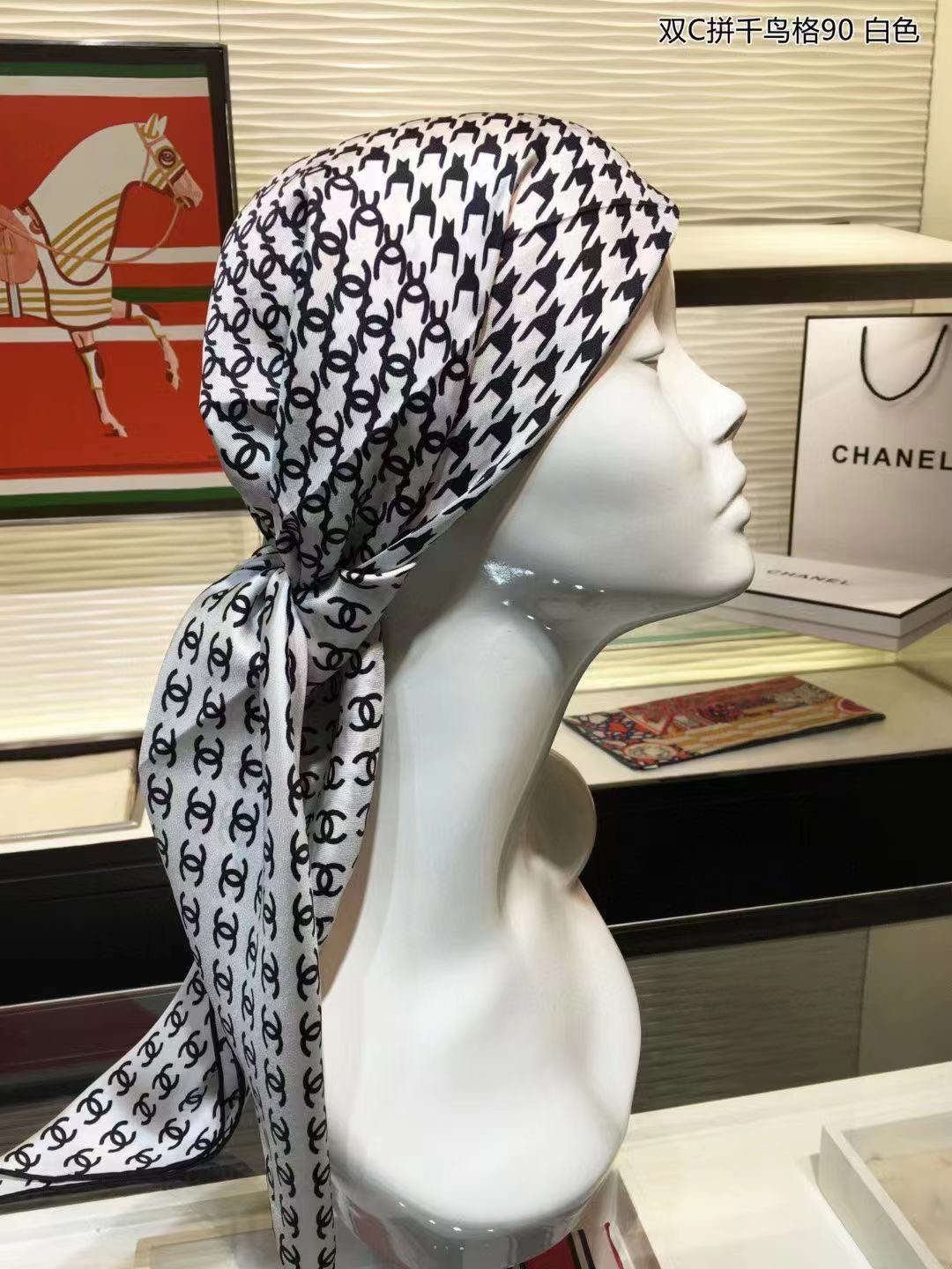 Chanel Silk scarf 113880