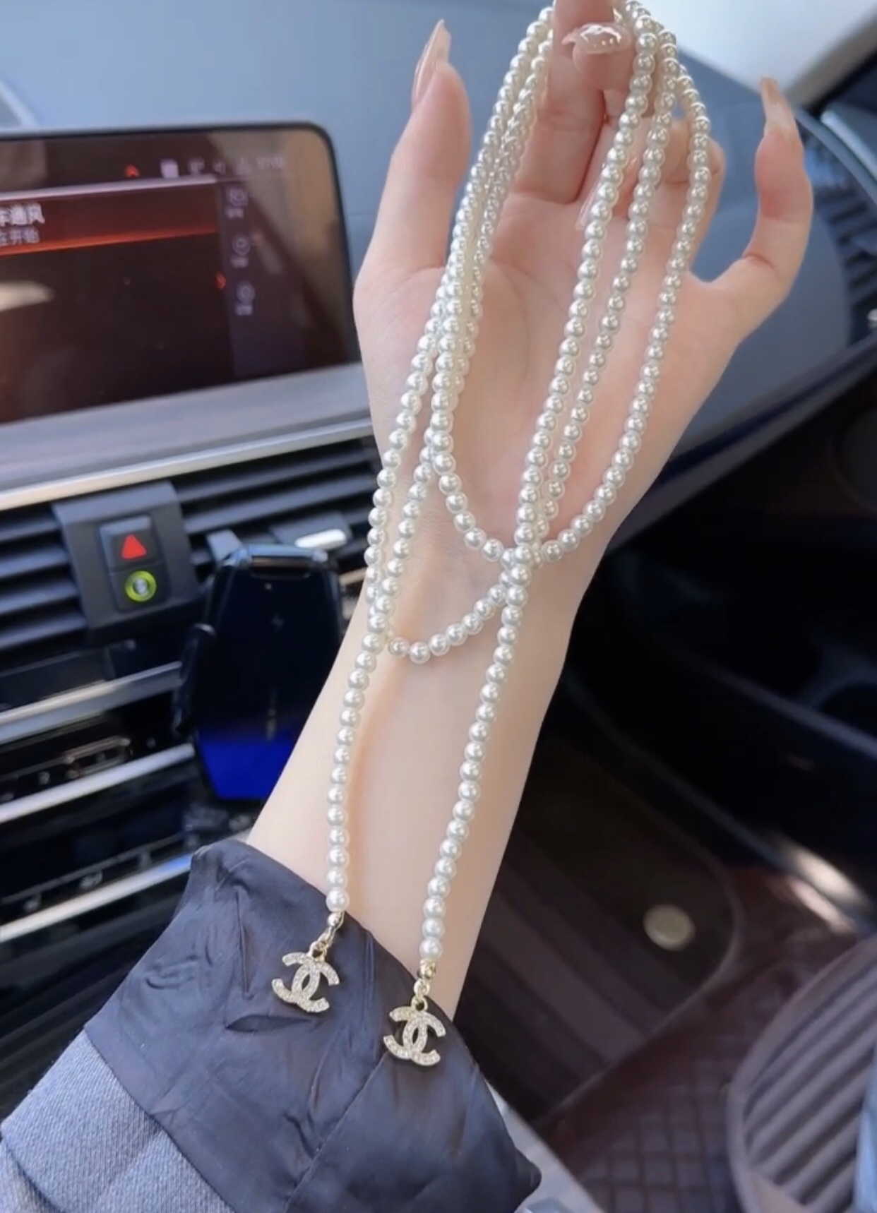 Chanel pearls long necklace 113936