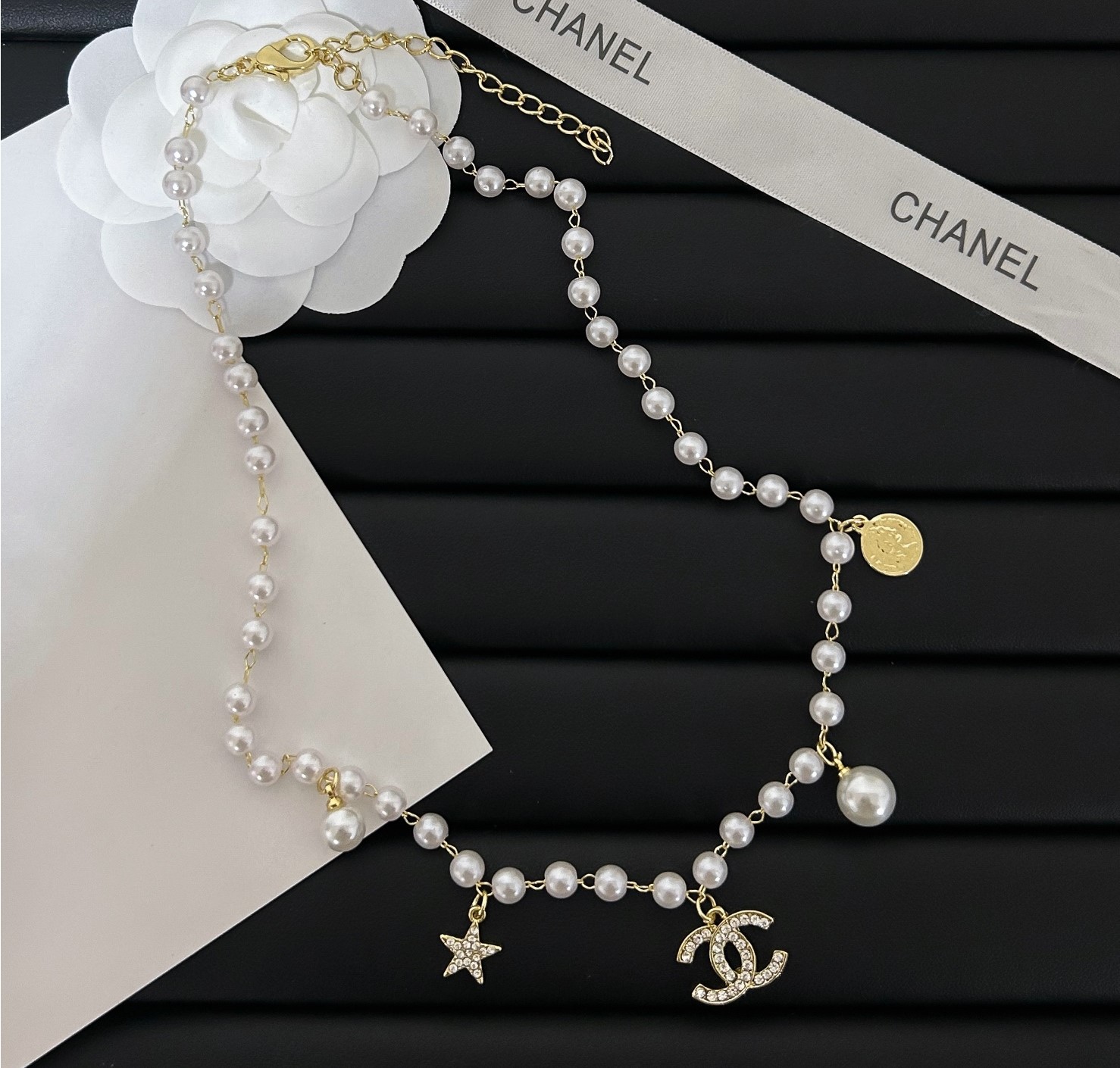 c96 Chanel necklace