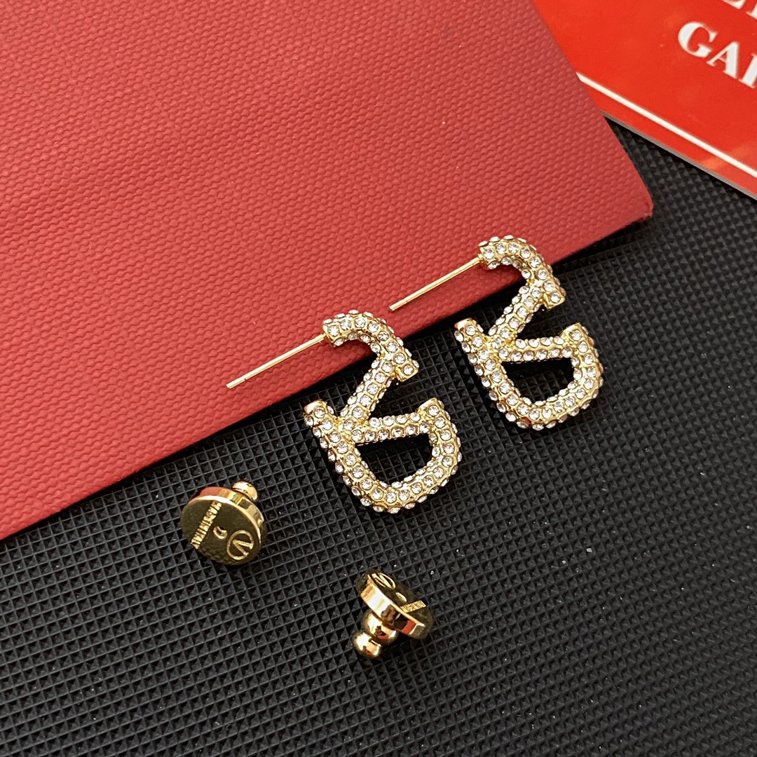 A1418 Valentino earrings