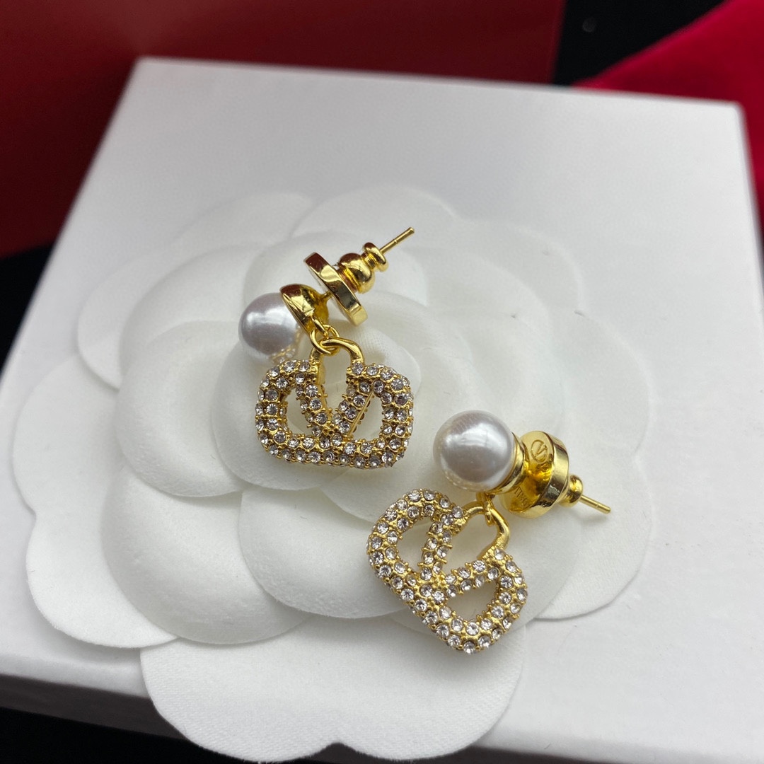 A1374 Valentino earrings