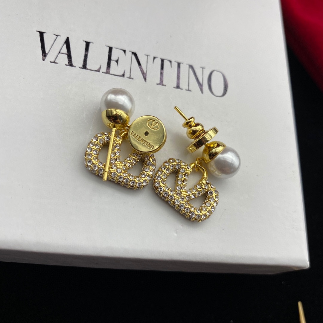 A1374 Valentino earrings