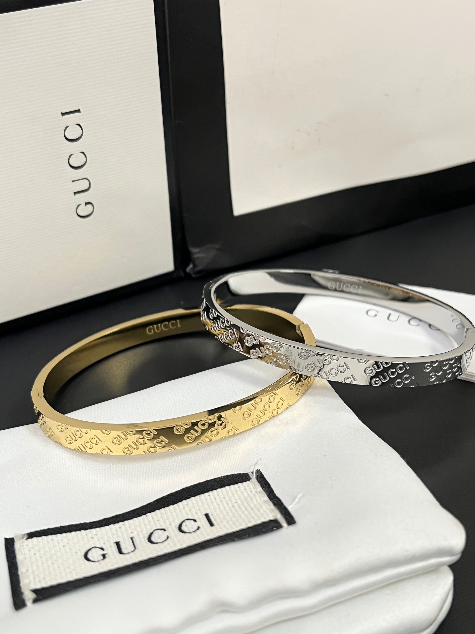 S373 Gucci bracelet