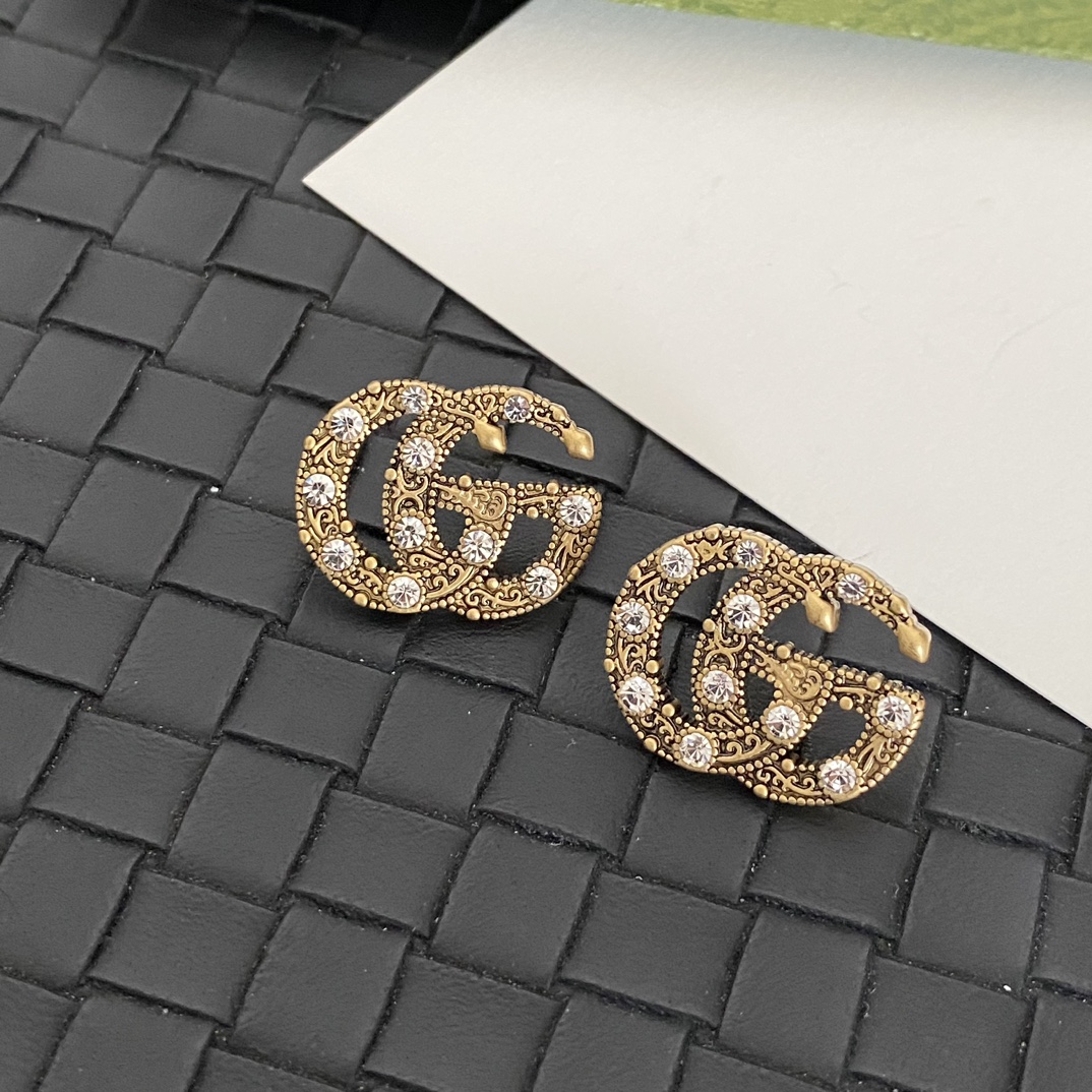 A532 Gucci GG earrings