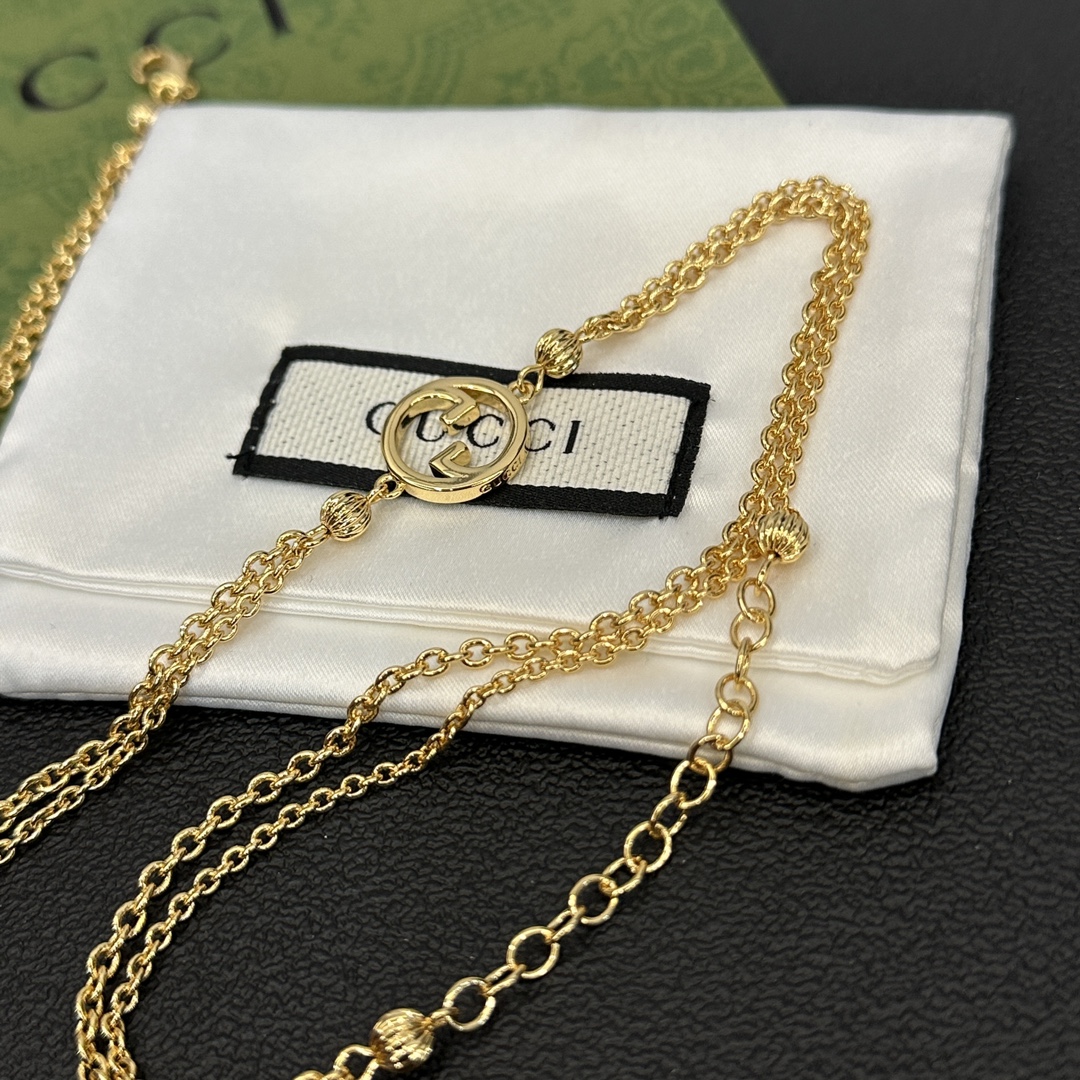 B234 Gucci necklace