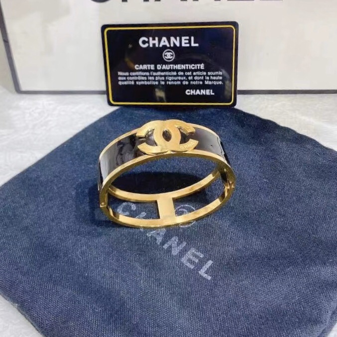 Chanel bracelet 114066