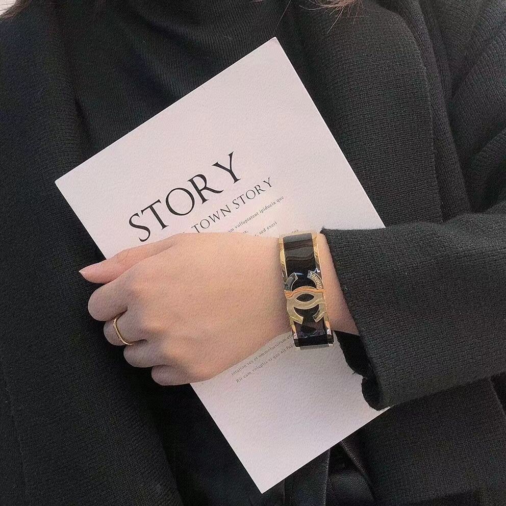 Chanel bracelet 114066