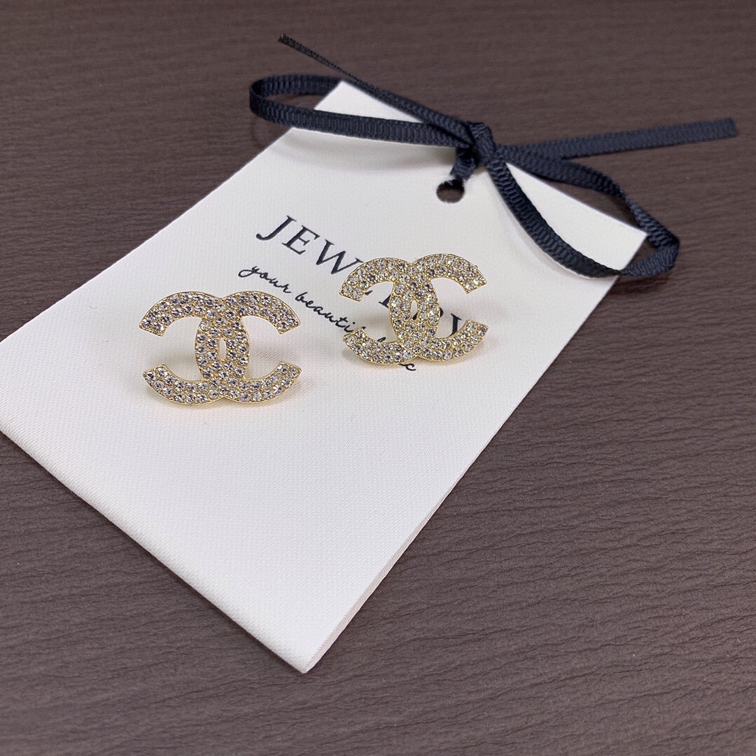 Chanel earrings cc 114065