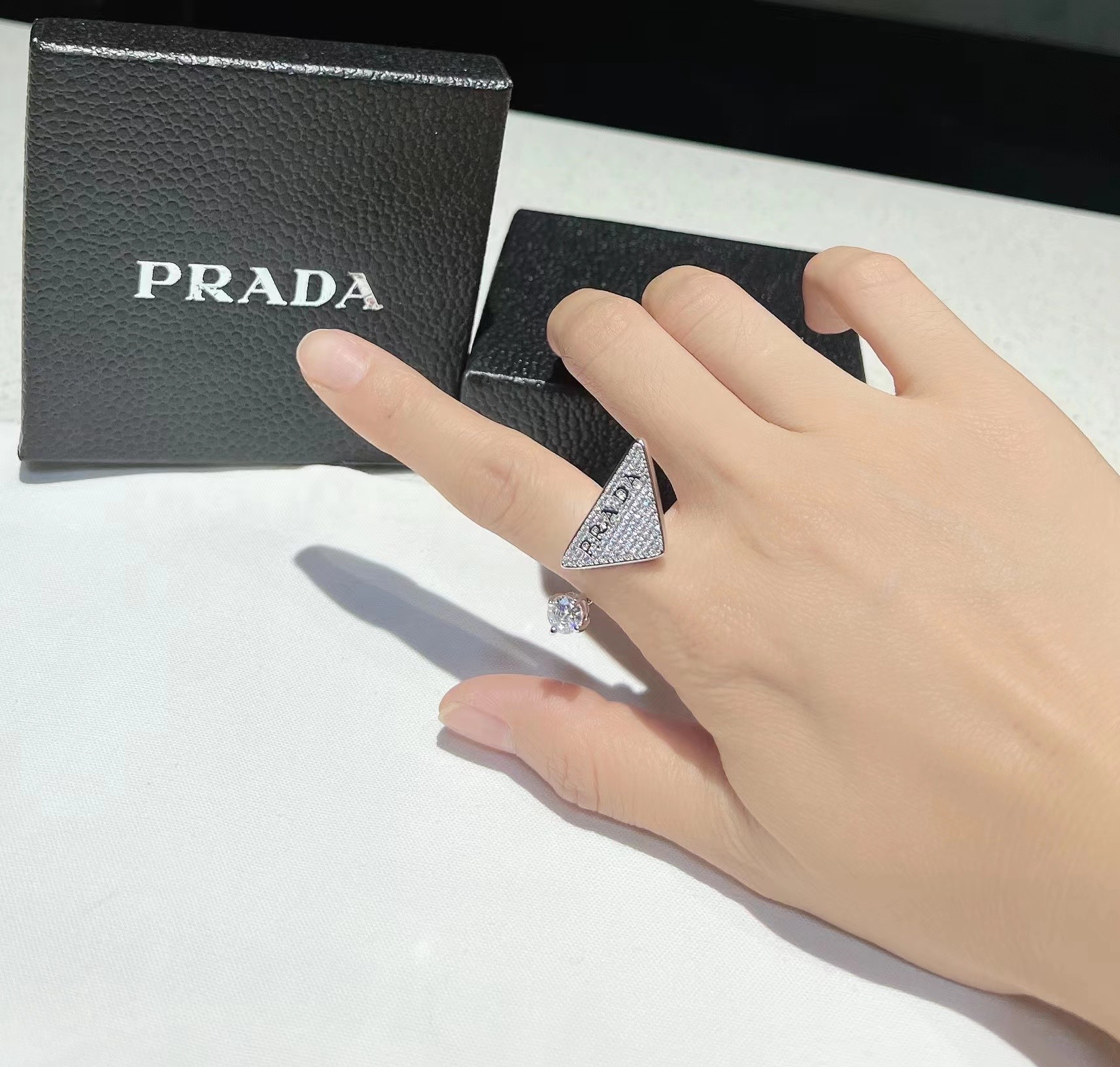 JZ231  prada Ring