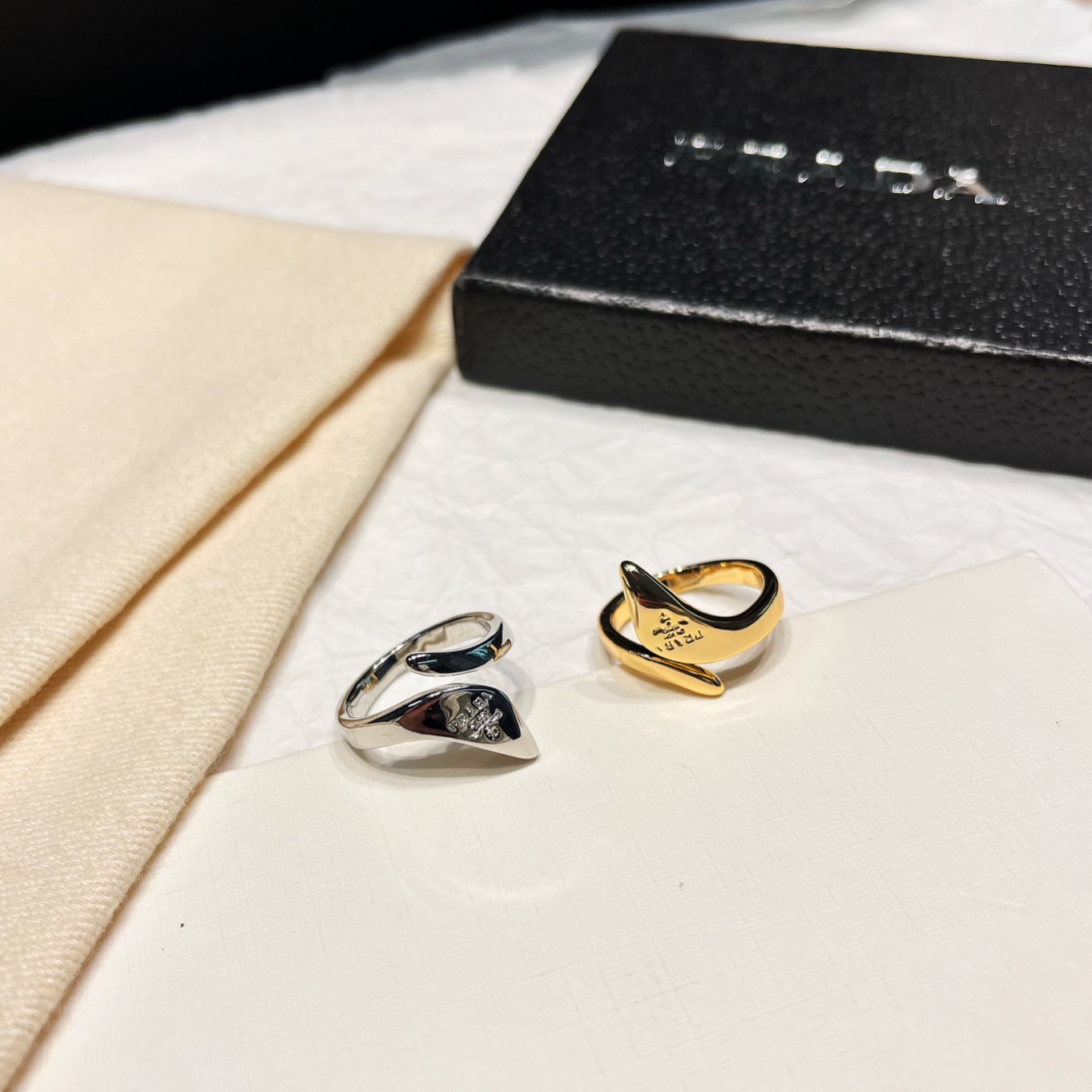 JZ100 Prada ring