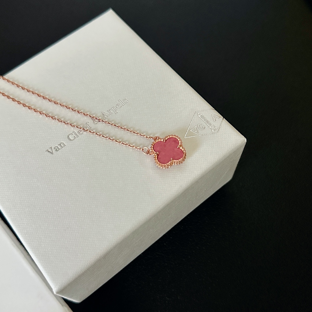 VCA Vancleef necklace 114085