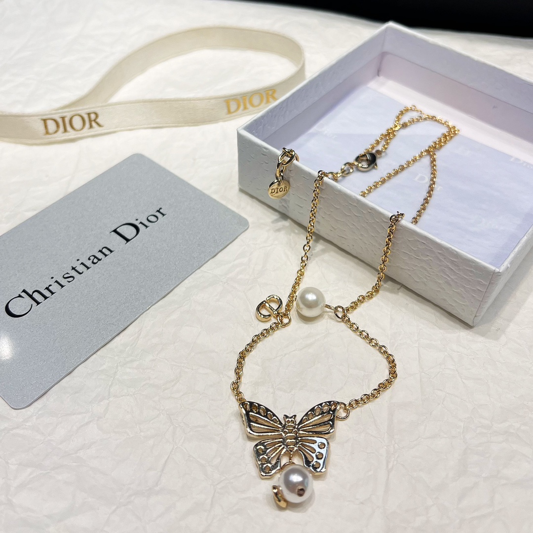 B988 Dior butterfly necklace