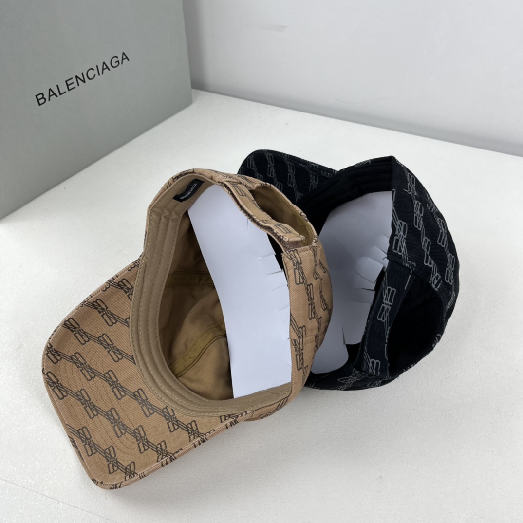 BALENCIAGA BB Cap