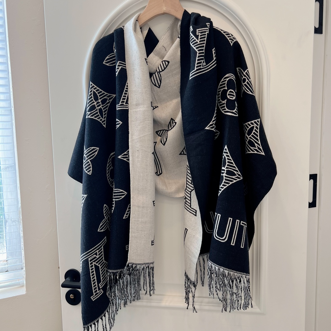 LV Long wool scarf