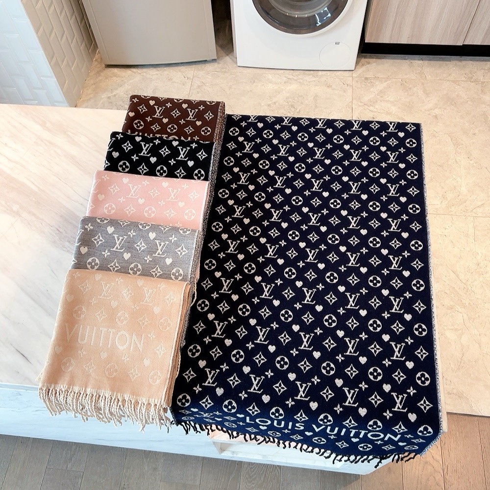 LV Long woof Scarf