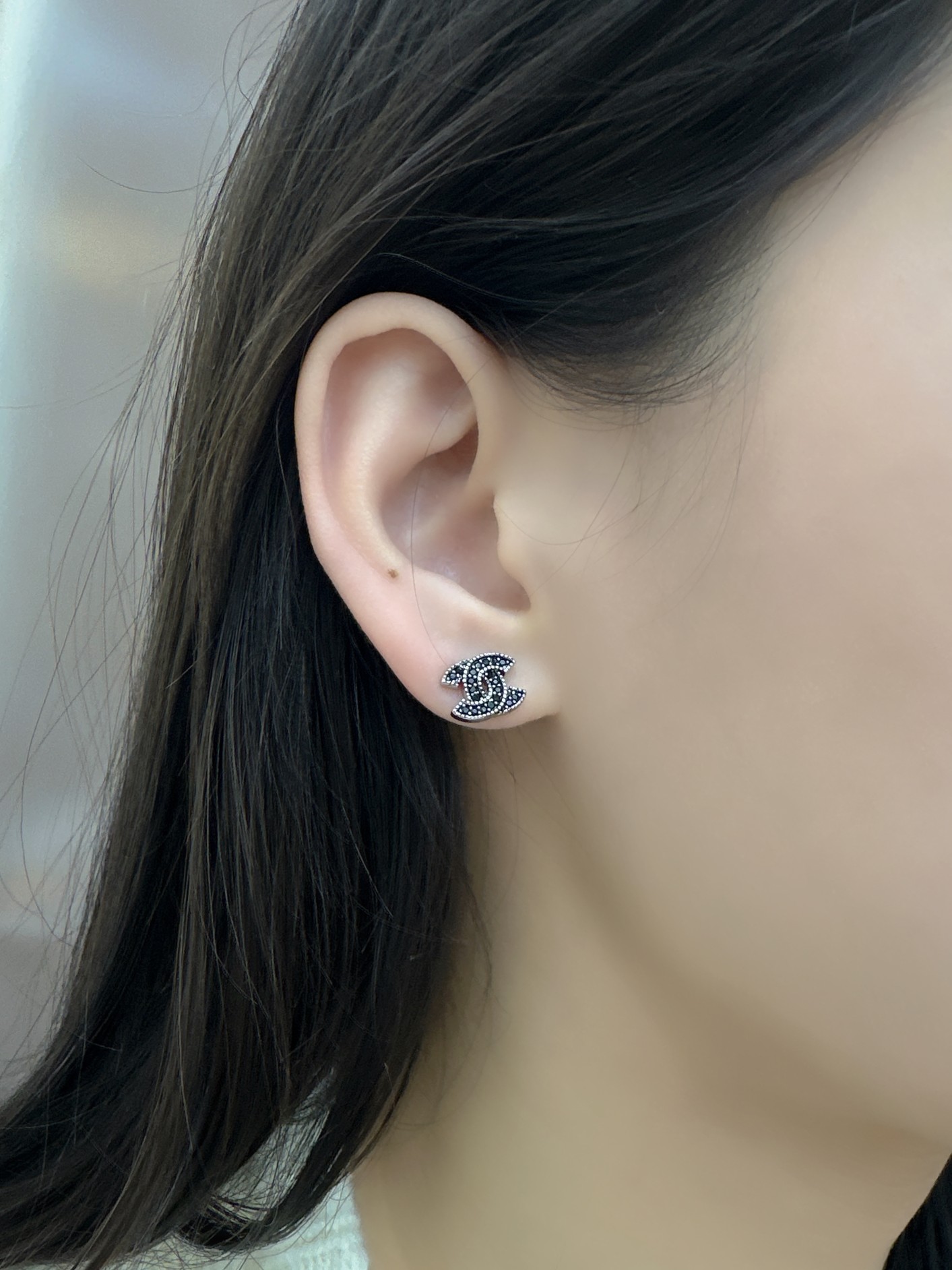 A1922  Chanel cc earrings