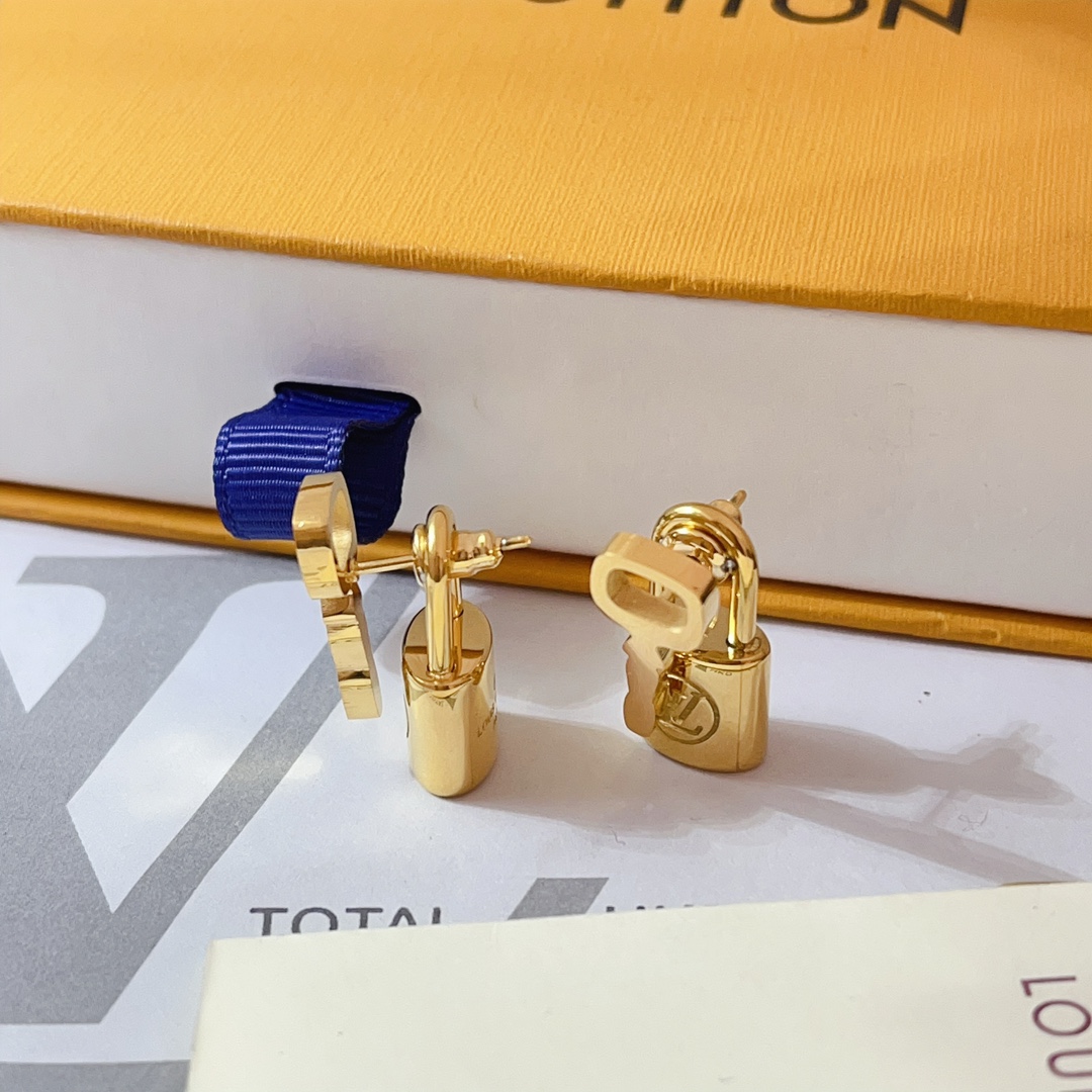 A1064 LV Lock earrings