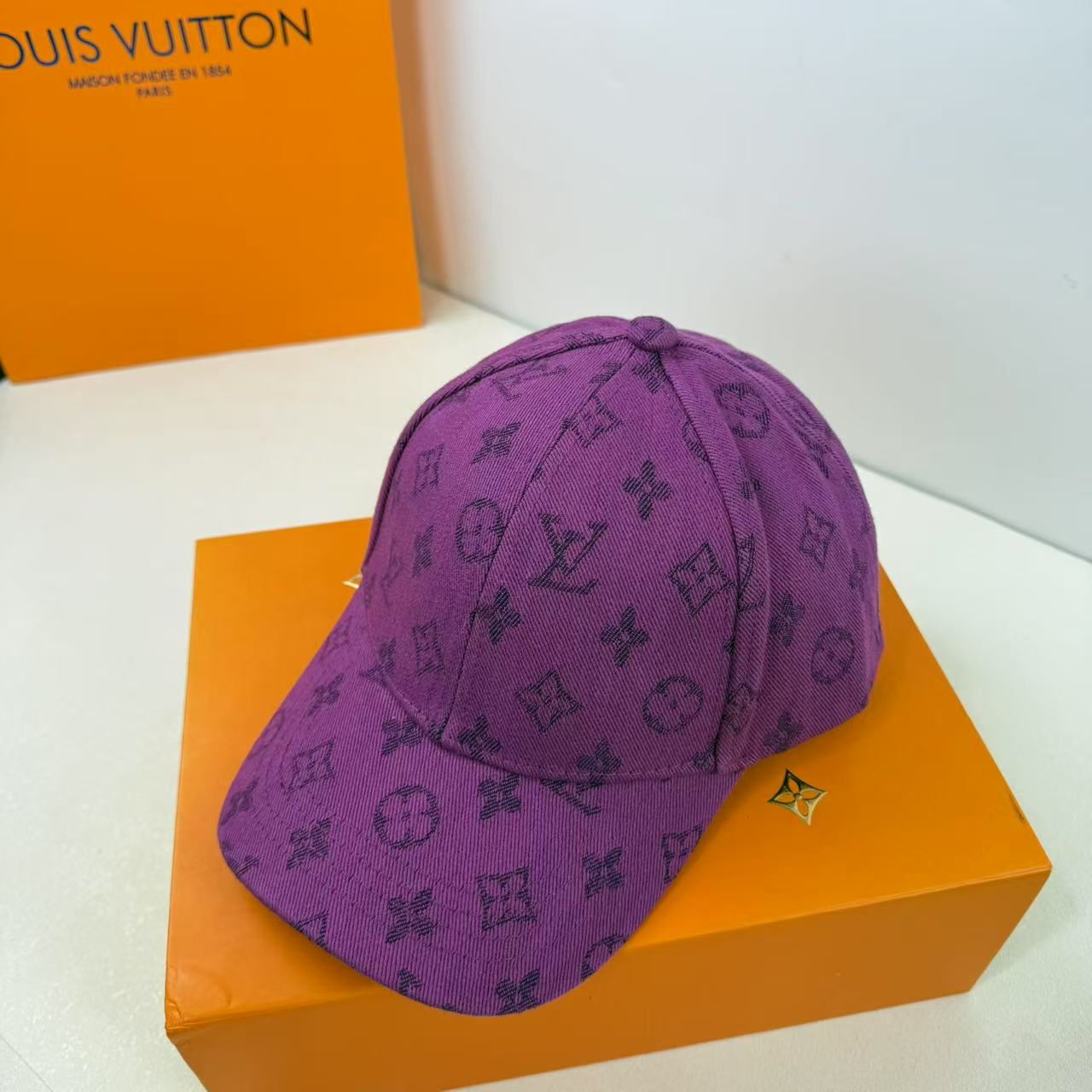 LV Louisvuitton Cap