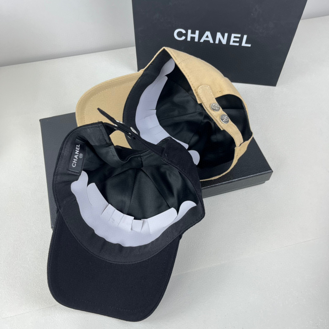 Chanel CC cap