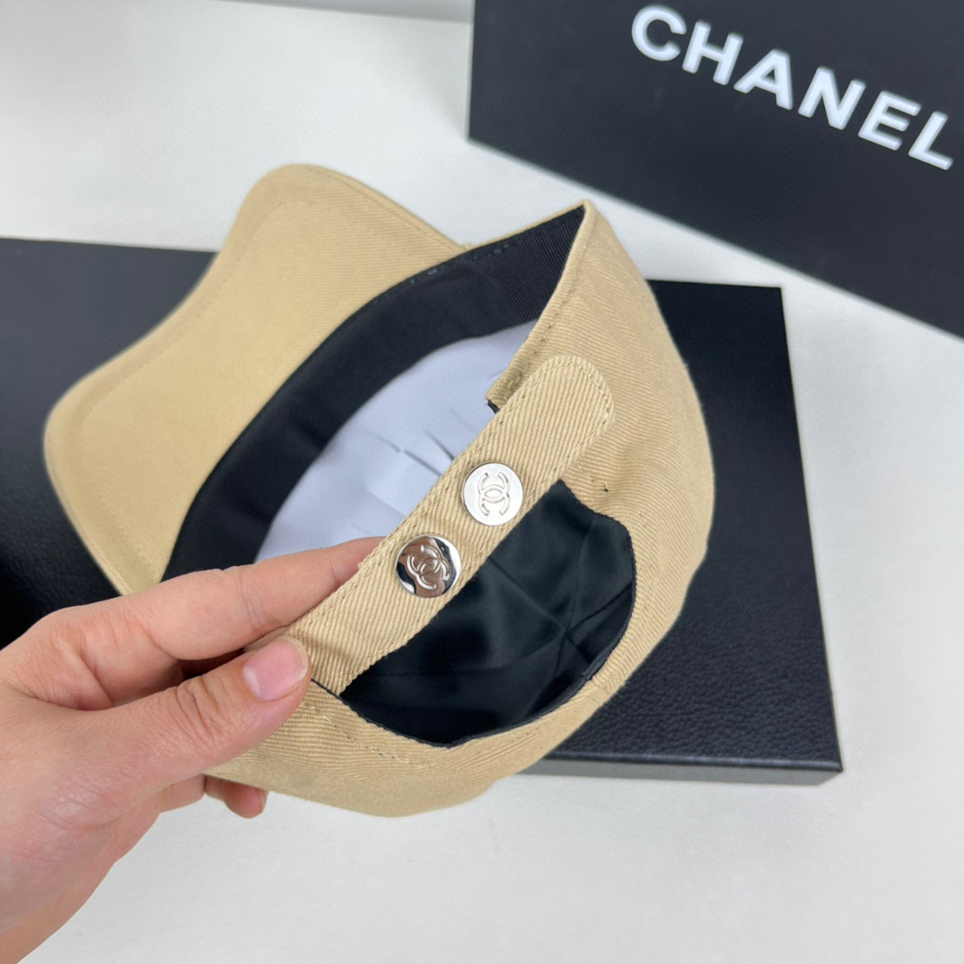 Chanel CC cap
