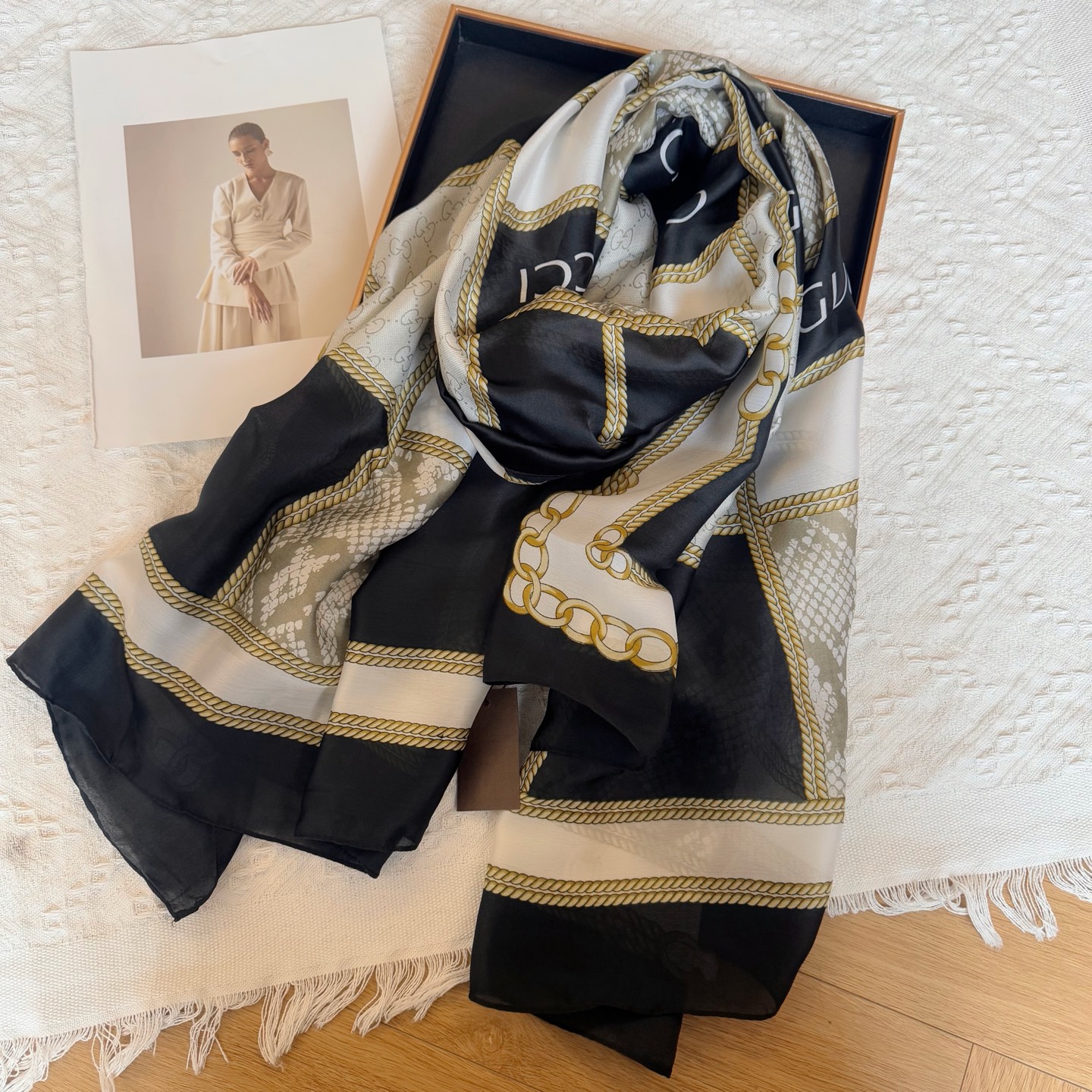 Gucci silk Scarf