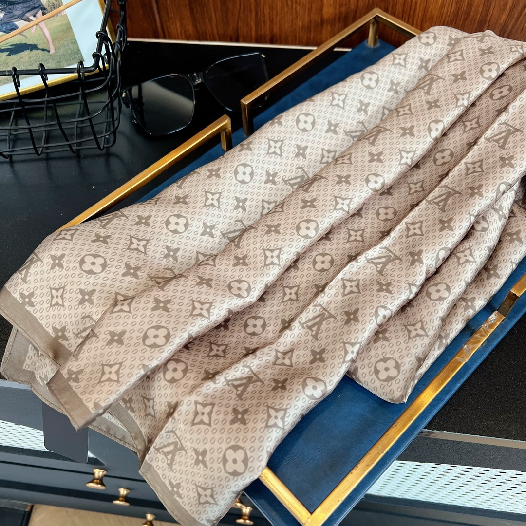 LV Louis vuitton Silk Scarf