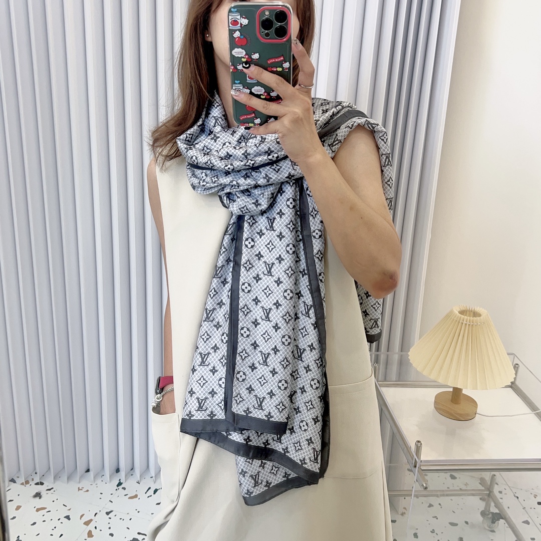 LV Louis vuitton Silk Scarf