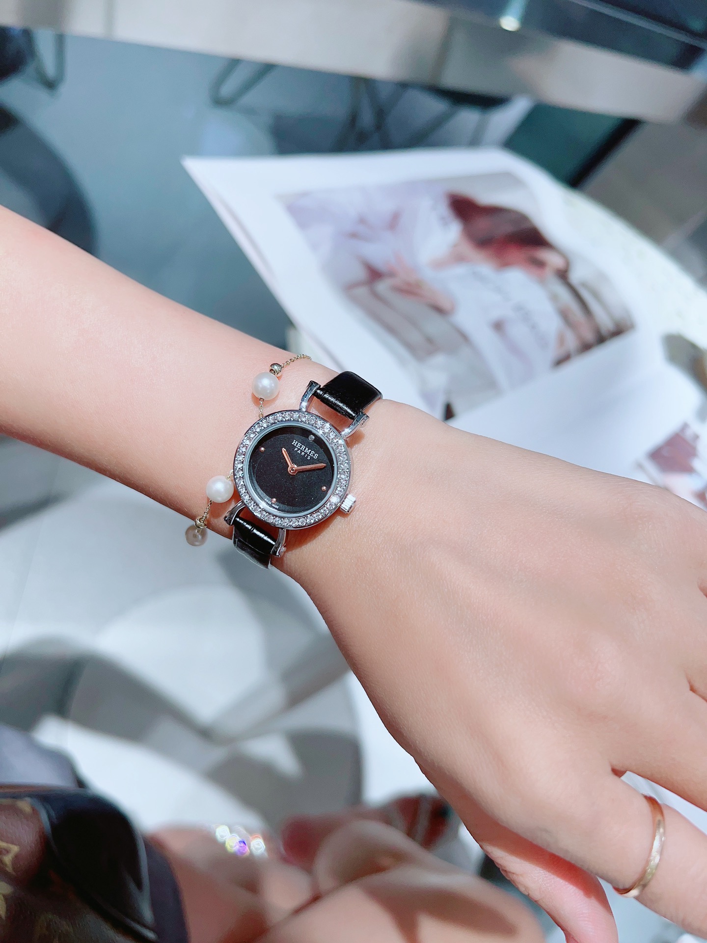 HERMES PARIS diamond quartz watch 25mm