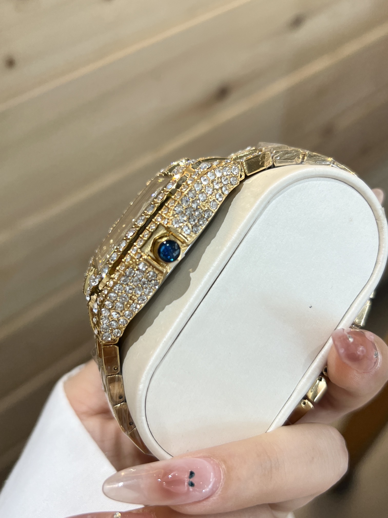 Cartier full diamonds quartz watch 40mm