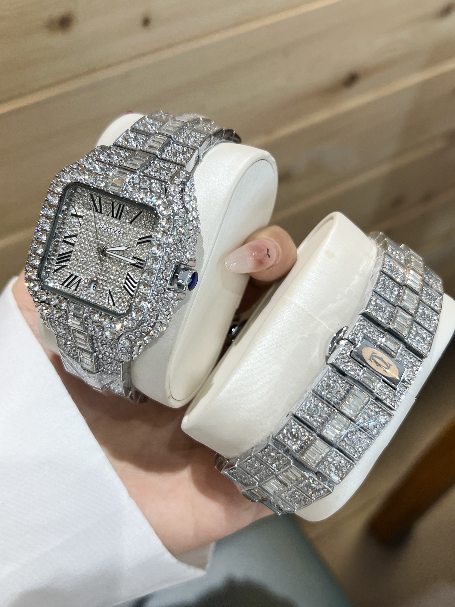 Cartier full diamonds quartz watch 40mm