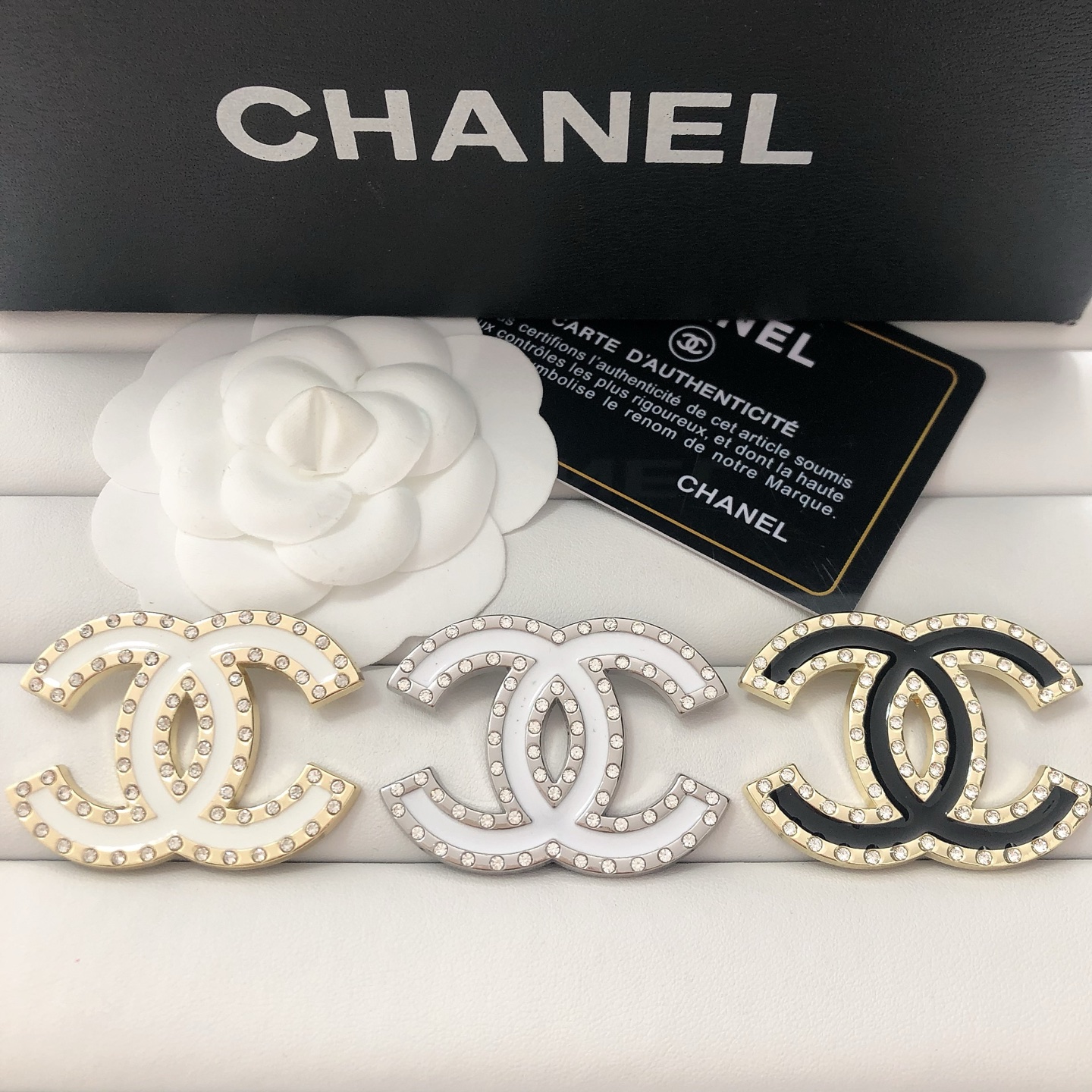 Chanel cc brooch 116118