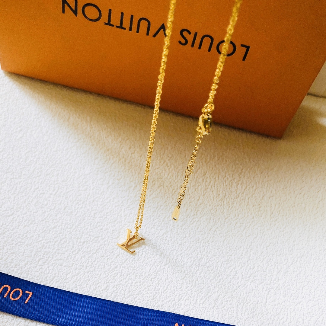 SALE! LV necklace 116121