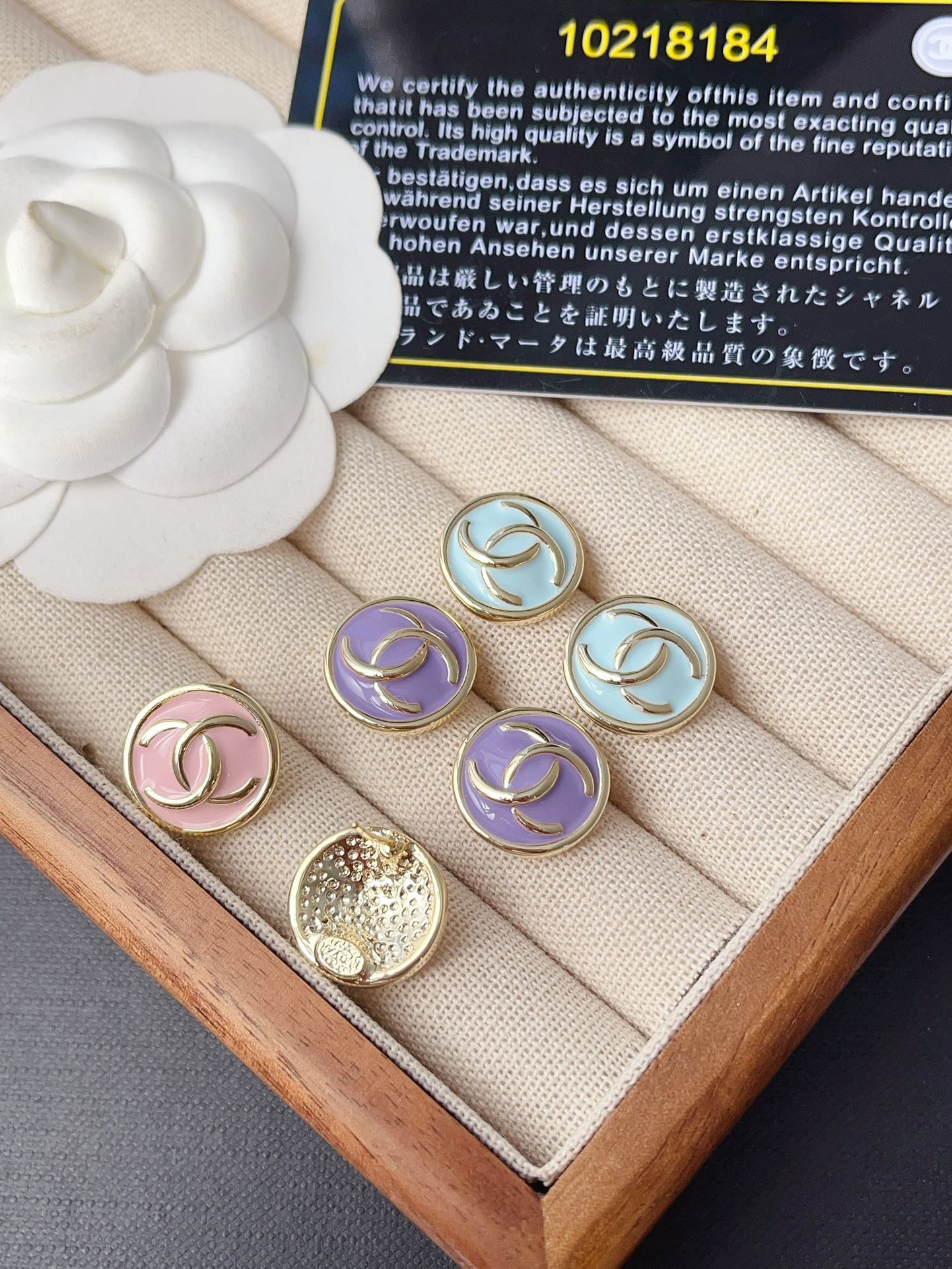 A1103 Chanel earrings