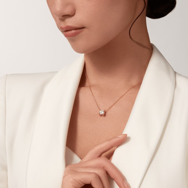 X656 Cartier necklace