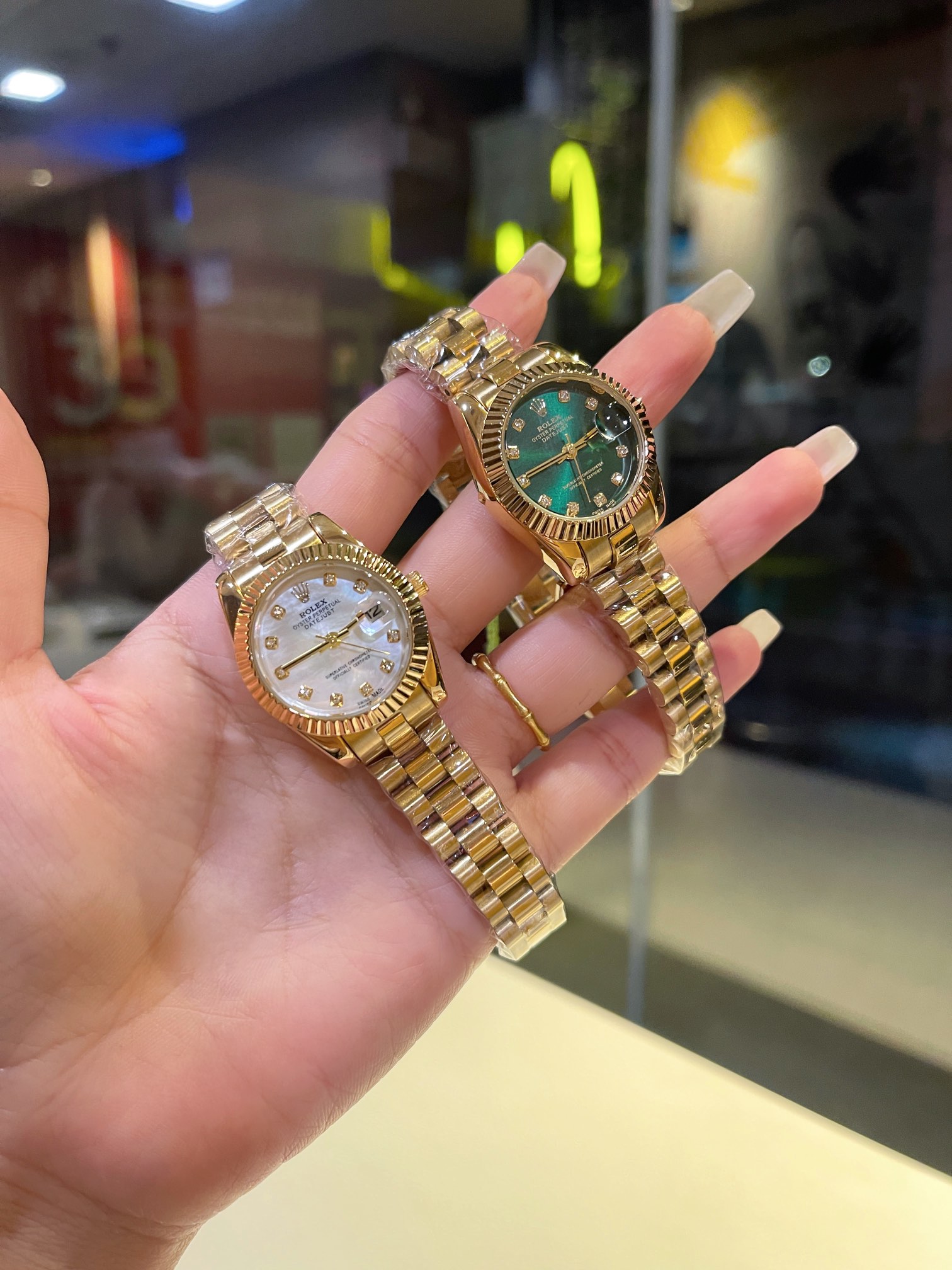 Rolex Diamnd women 28mm Quartz watch