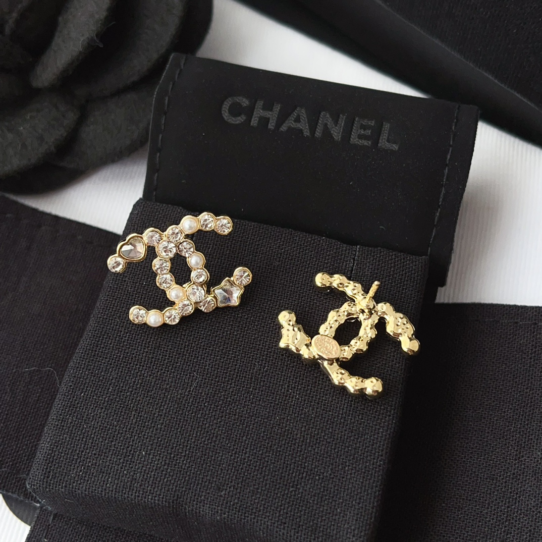 A1125 Chanel earrings