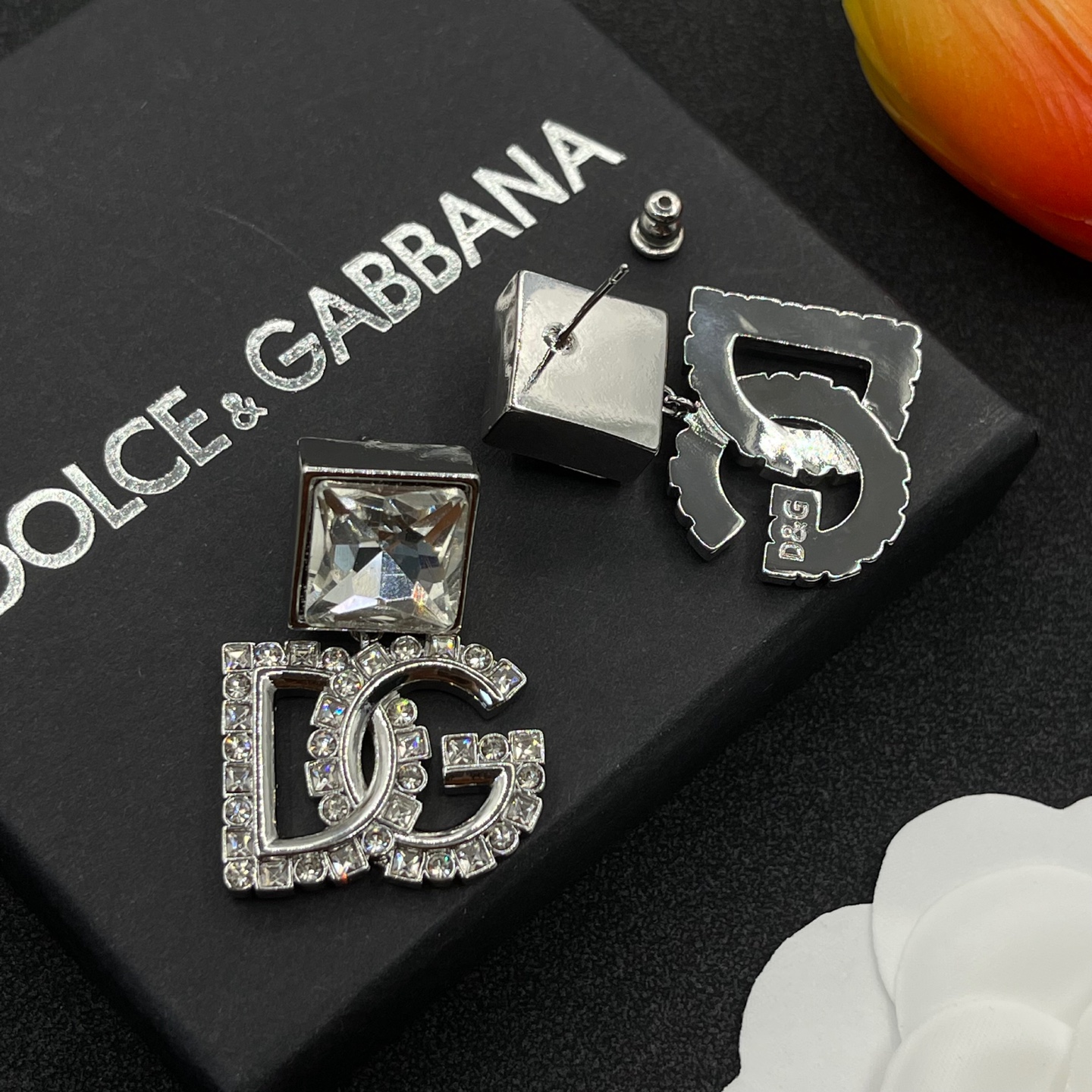 DG earrings 116313
