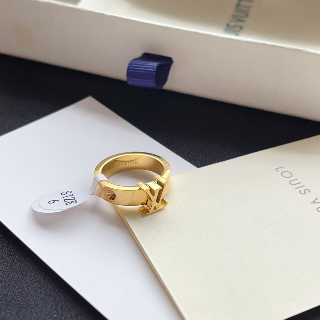 J126 LV EMPREINTE 18K Ring