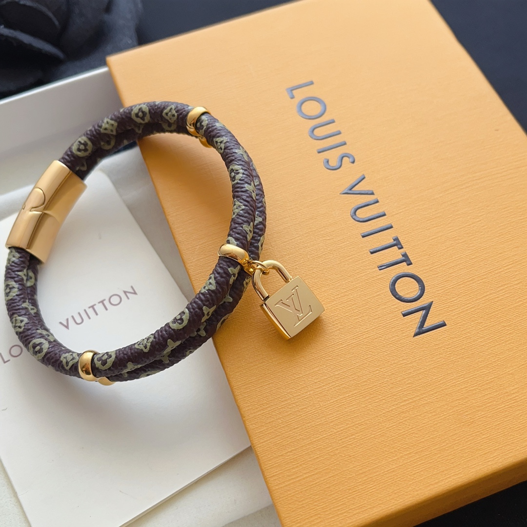 S437 LV Louis vuitton leather lock bracelet