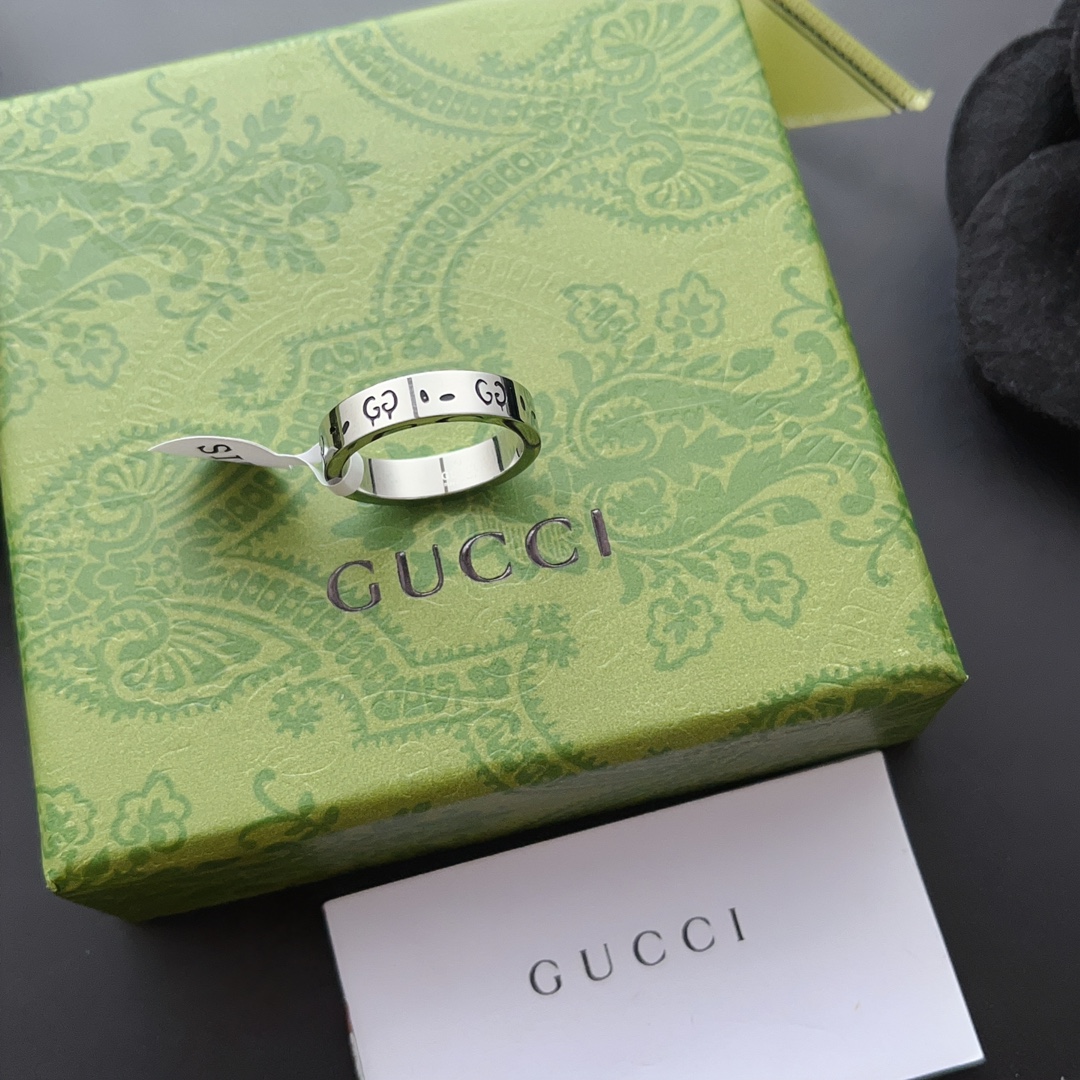 J127 Gucci ring