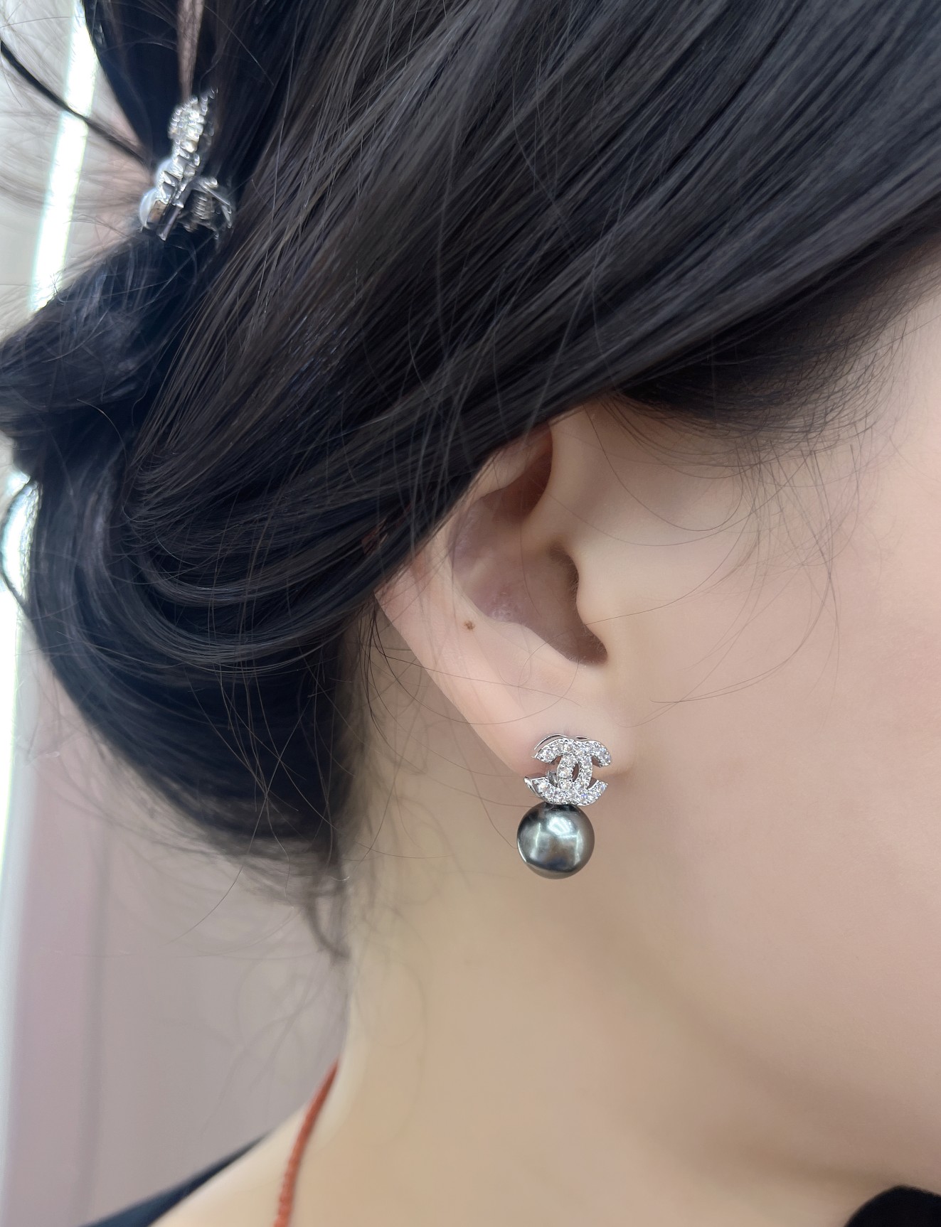 A1881 Chanel earrings
