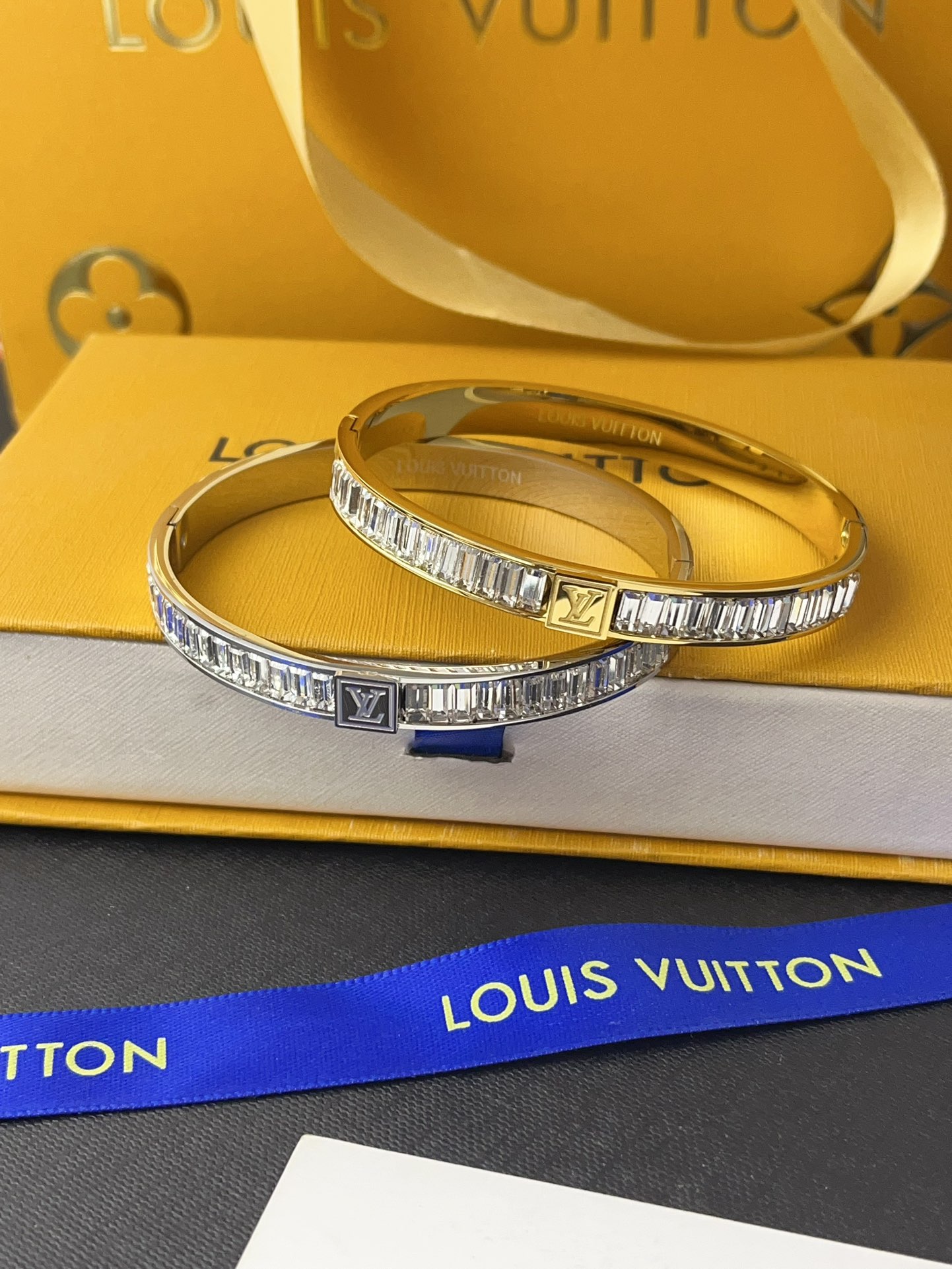S441 LV Louis vuitton bracelet