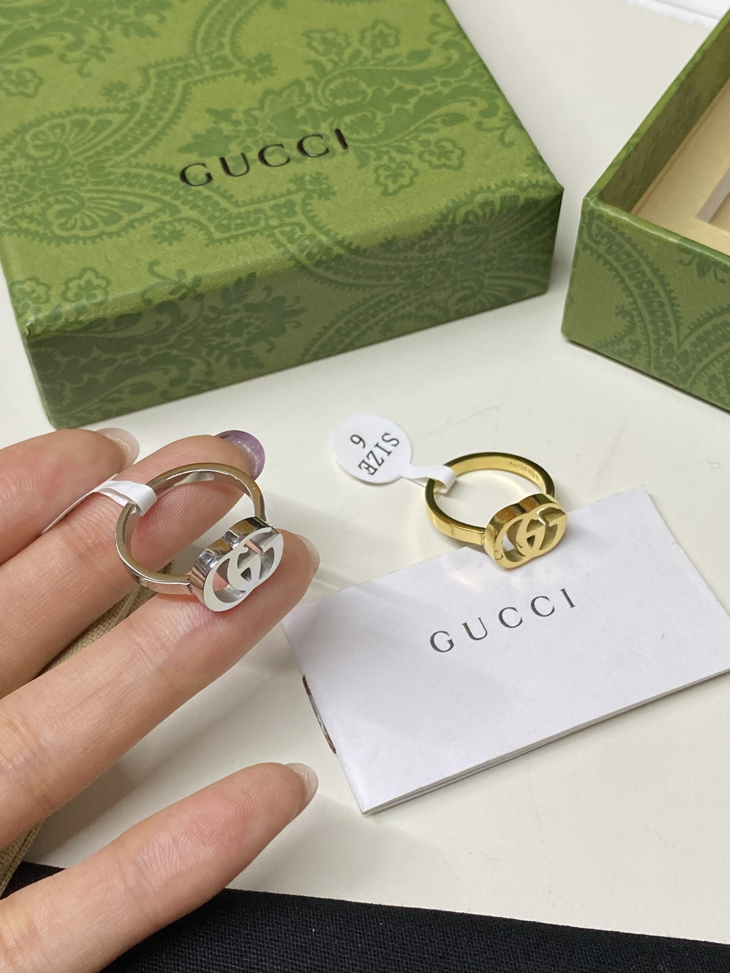 J129 Gucci GG ring