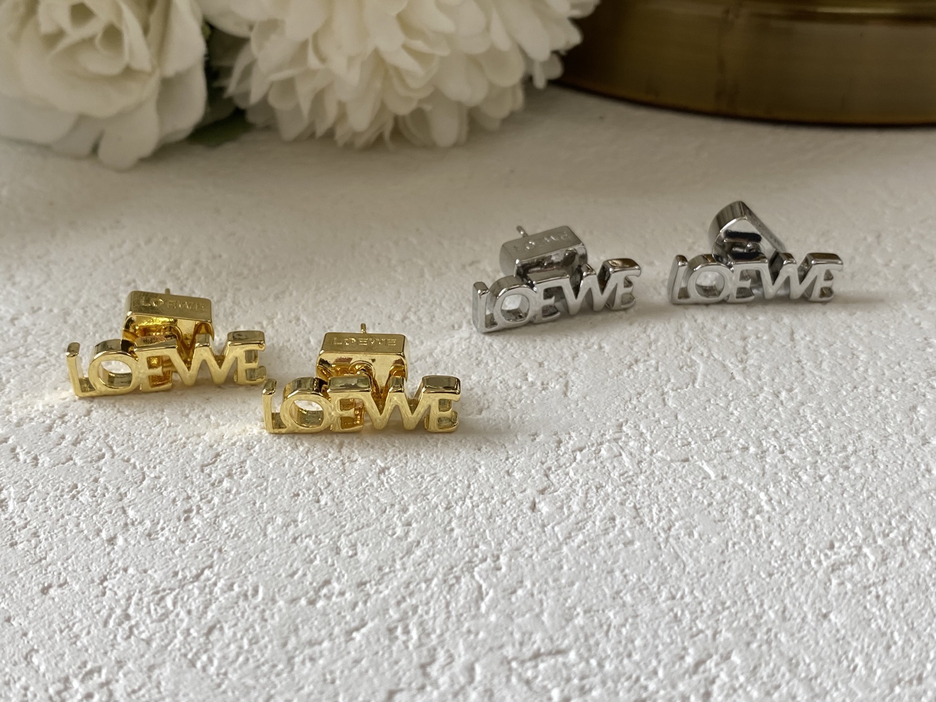 A834 LOEWE earrings