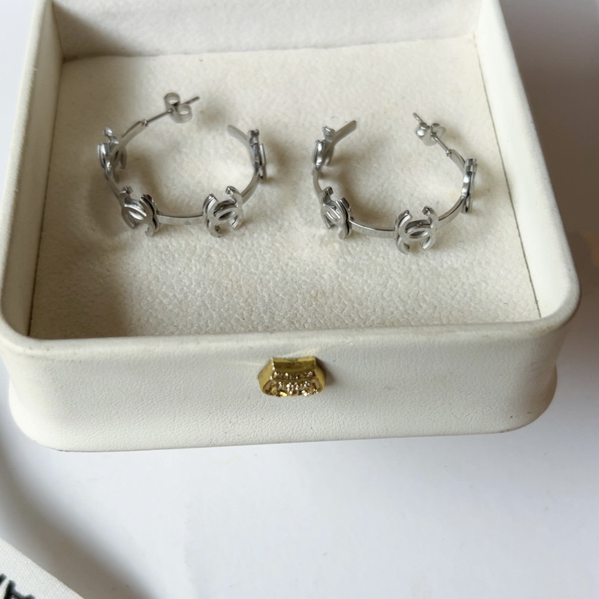 Chanel CC hoop earrings 116443