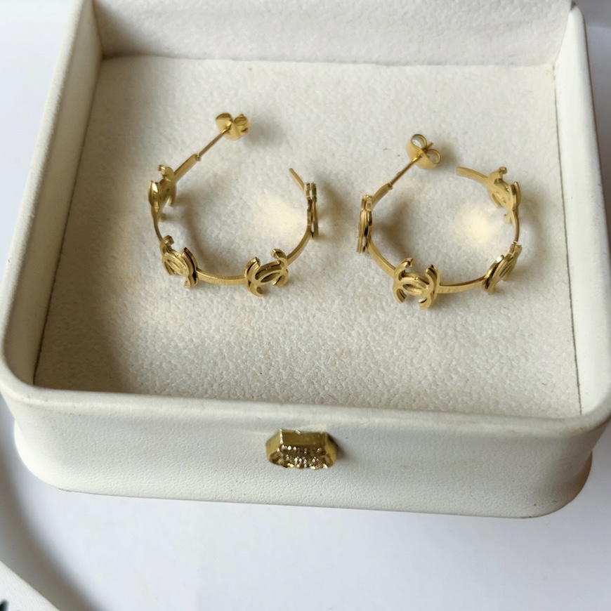 Chanel CC hoop earrings 116443