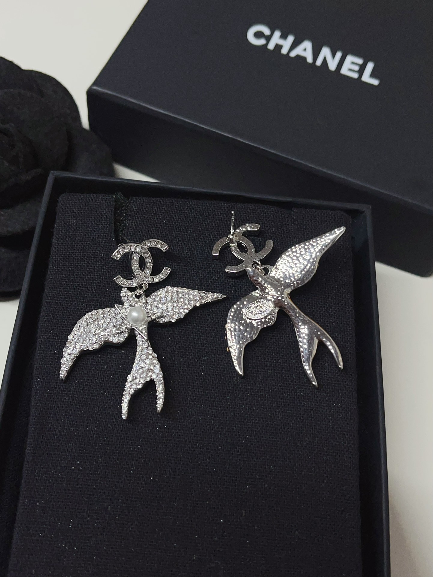 A1148 Chanel Crystal Bird earrings