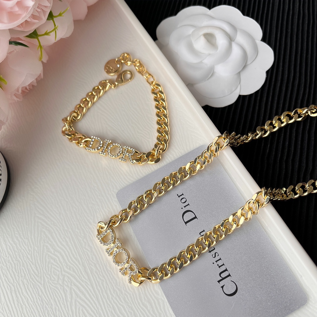 X521 Dior bracelet/necklace
