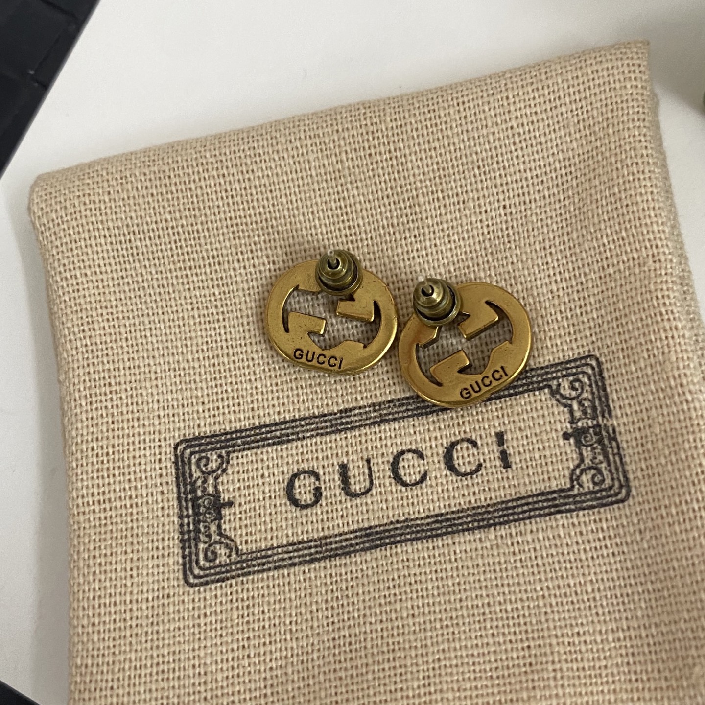 A1486 Gucci GG Vintage earrings